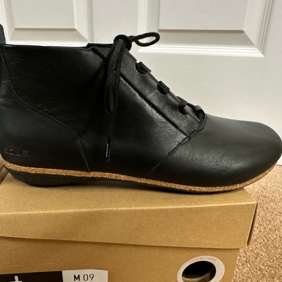 Sole District Chukka Boots men’s size 9 - Picture 2 of 11